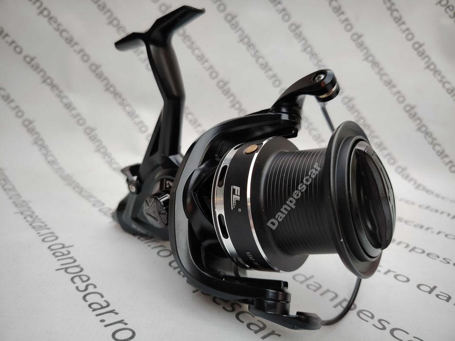 Mulinetă PROFL BLACK FORCE 9000 cu tambur Long Cast