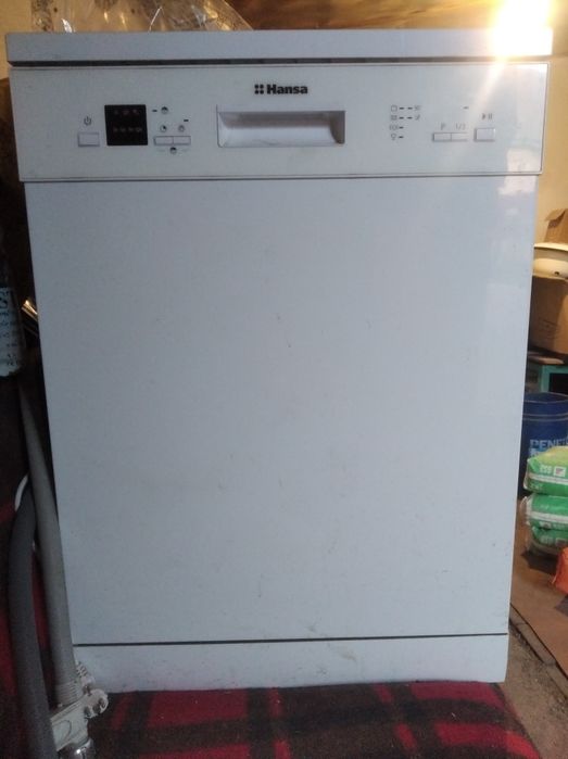 Срочно продам посудомоечную машину ХАНСА. Новая.