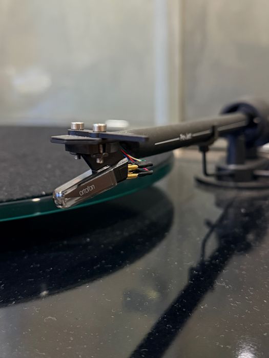 Виниловый проигрыватель Pro-Ject