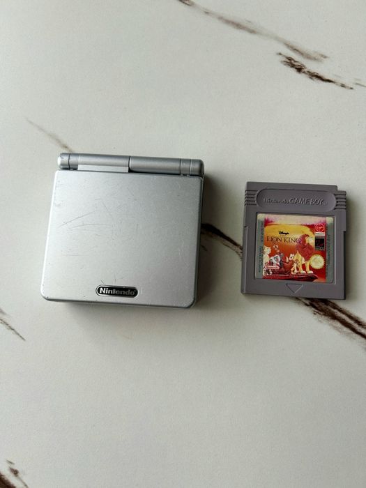 Nintendo game boy advance SP + joc lion King