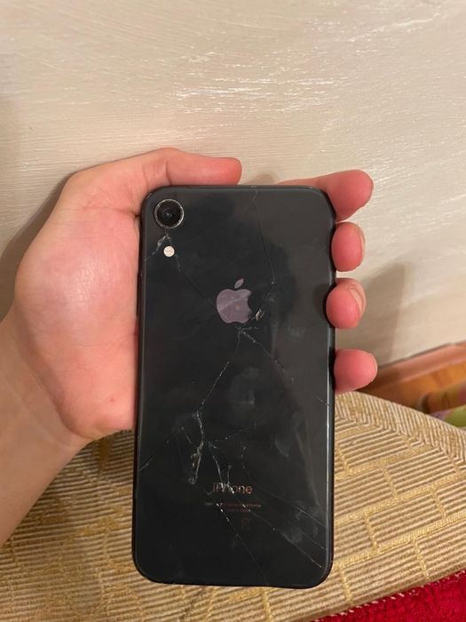 Айфон xr 256гб прдам