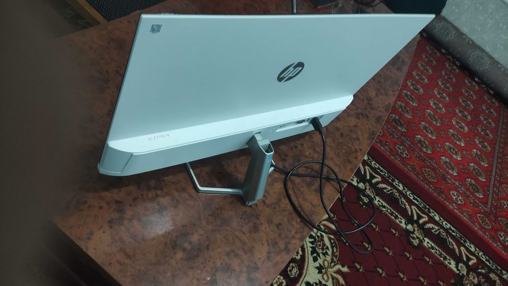 HP M27fw Yangi narxi kelishiladi oladiganlar telefon qilsin