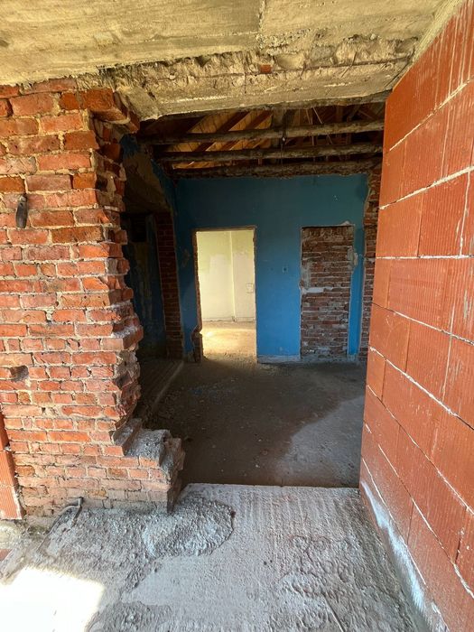 Продавам къща в с. Лозарево – 379 м2