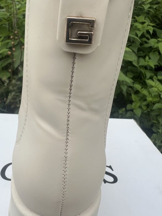 GUESS-38 номер нови ОРИГИНАЛНИ