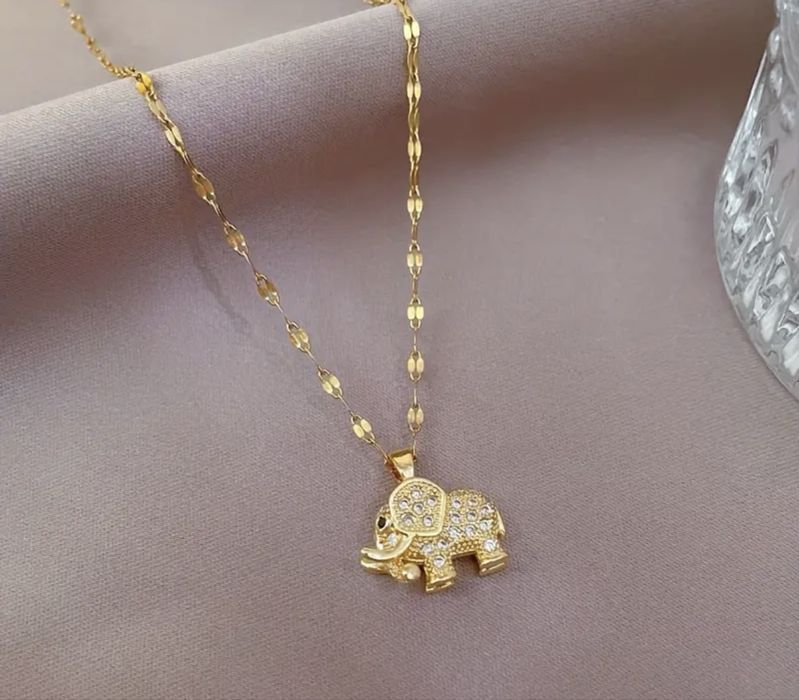 Колие за късмет ( Слонче ) с 18к златно покритие