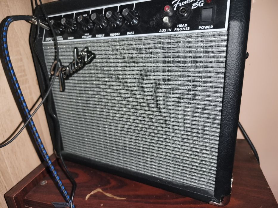 Vand amplificator fender frontman 15g