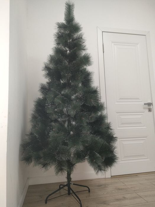 Ёлка новая 210см
