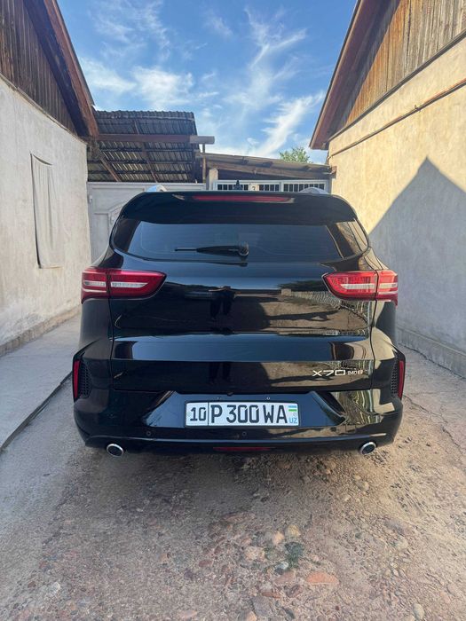 Jetour X70 срочно сотилади