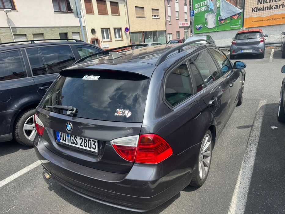 Продавам моето любимо бмв 320 D
