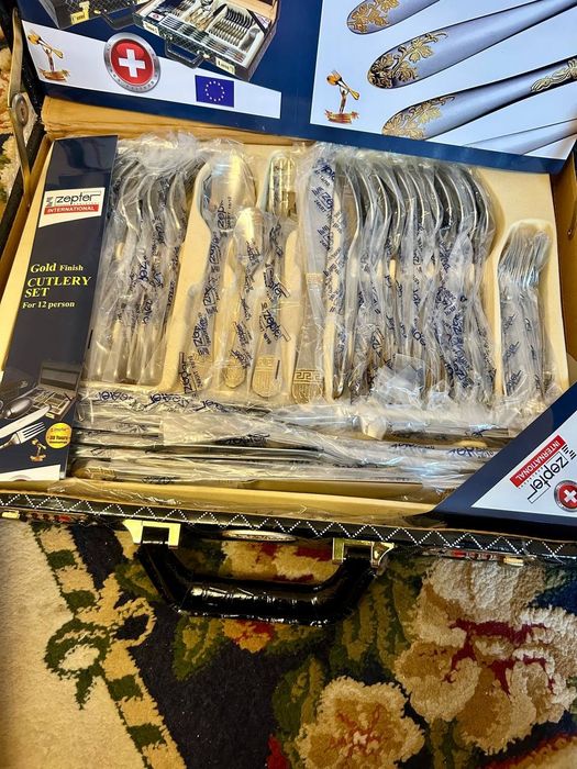 Столовый прибор на 12 персон