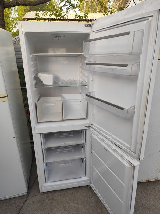 Продам холодильник vestel