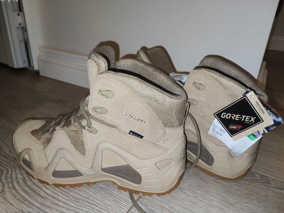 Bocanci armata marimea 42 noi