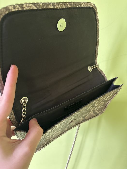 Чанта с дълга верижка