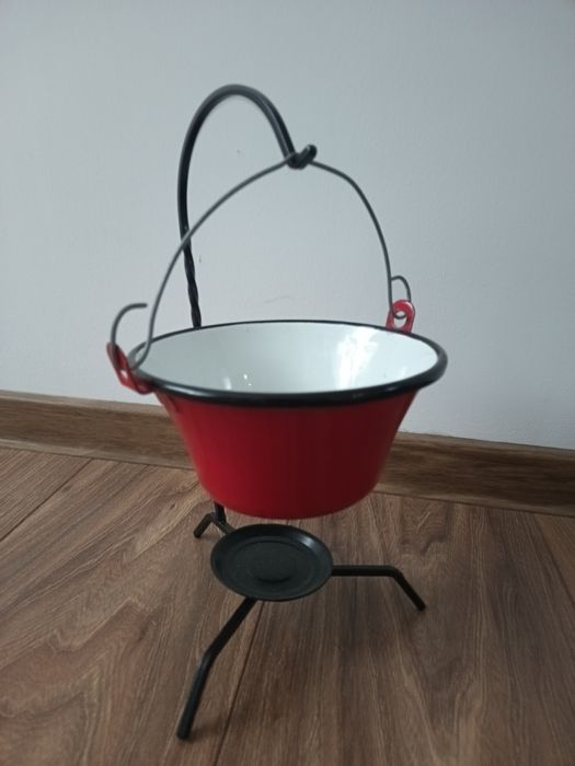 Ceaune de servire cu suport