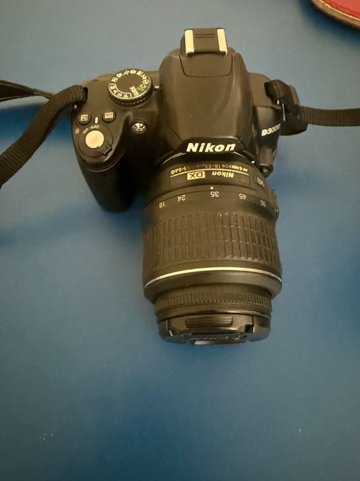 Продам фотоаппарат Nikon d3000