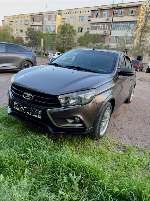 Lada vesta cross 1,8