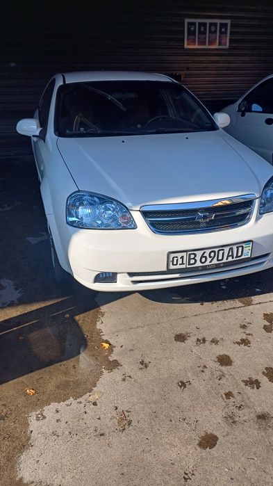 Продаётся Lacetti 1.8