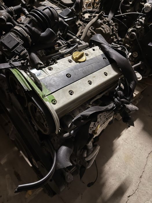 Двыгатель Опел вектра Бешка привазной 1,8