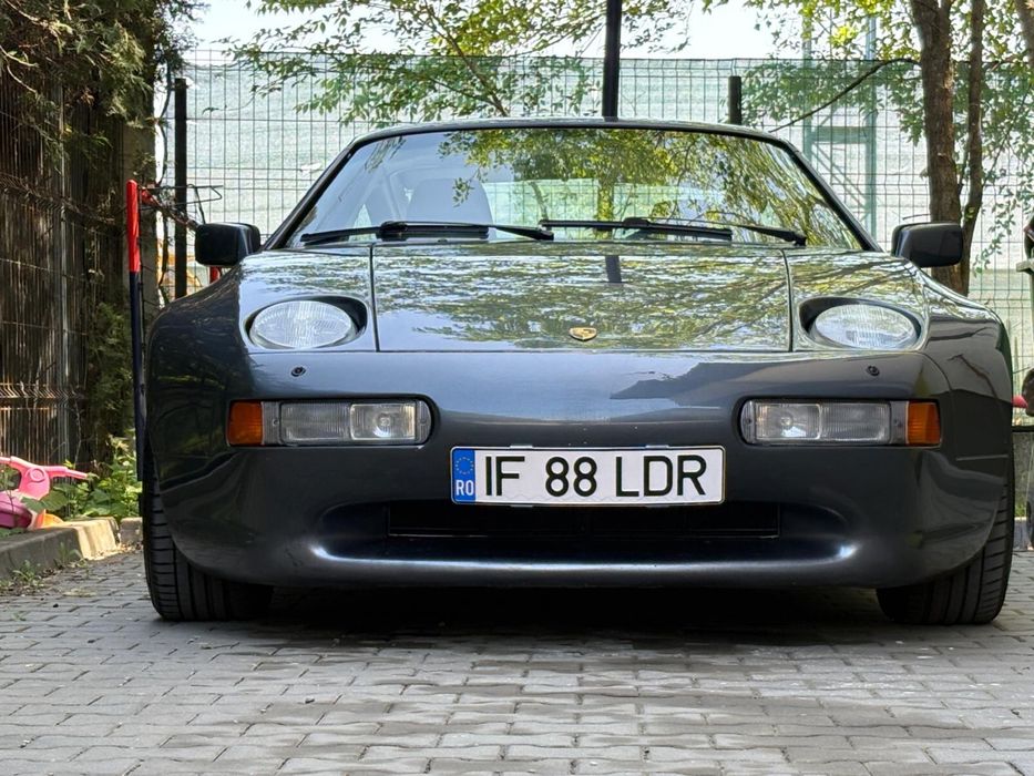 Porsche 928 4S Strosek – 1987 – 85.000 km – V8 5.0 benzină – vehicul istoric