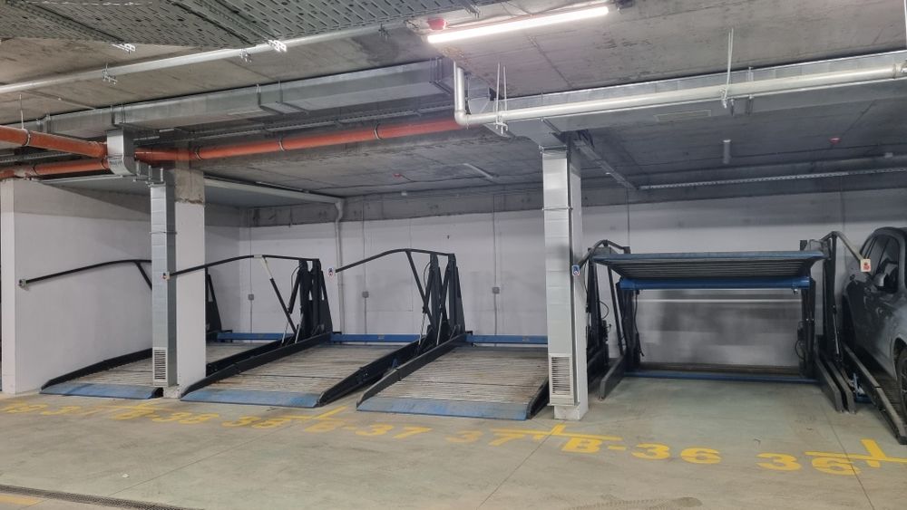 Давам под наем паркомясто