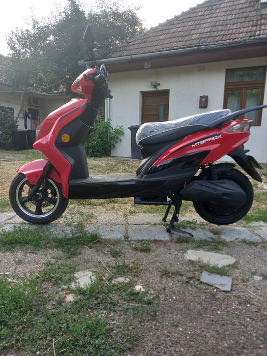 Scuter electric nou fara permis 25 km/h Kuba MT3 PROX 3000W