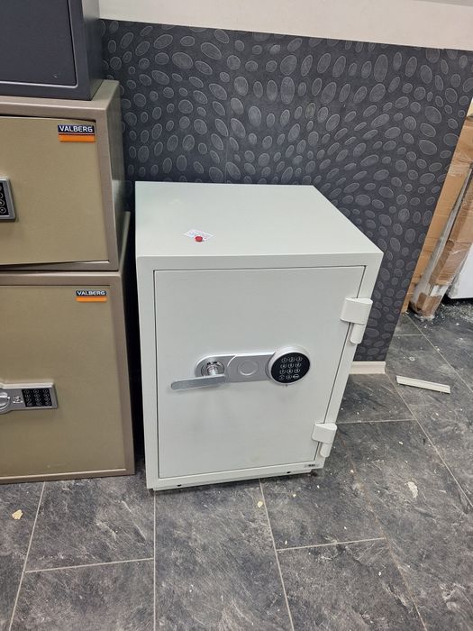 Сейфове, каси с транспортни дефекти