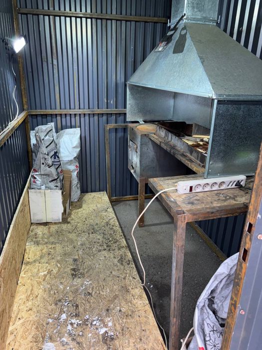 Продаеться шашлычная зона