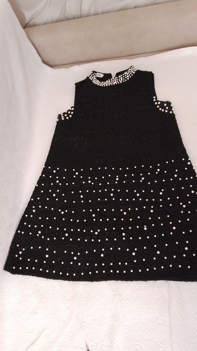 Платье черного цвета