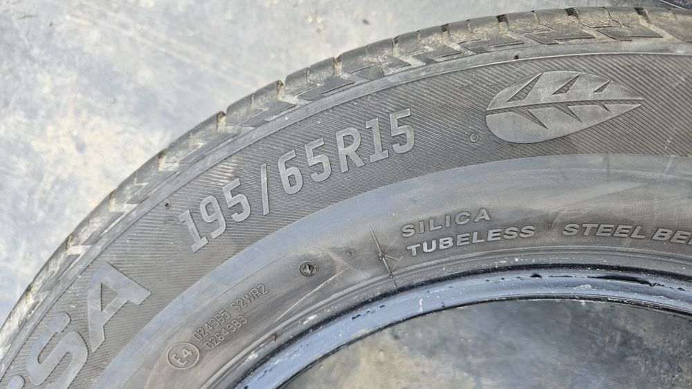 2бр гуми 195 65 15 дот 22 ласа