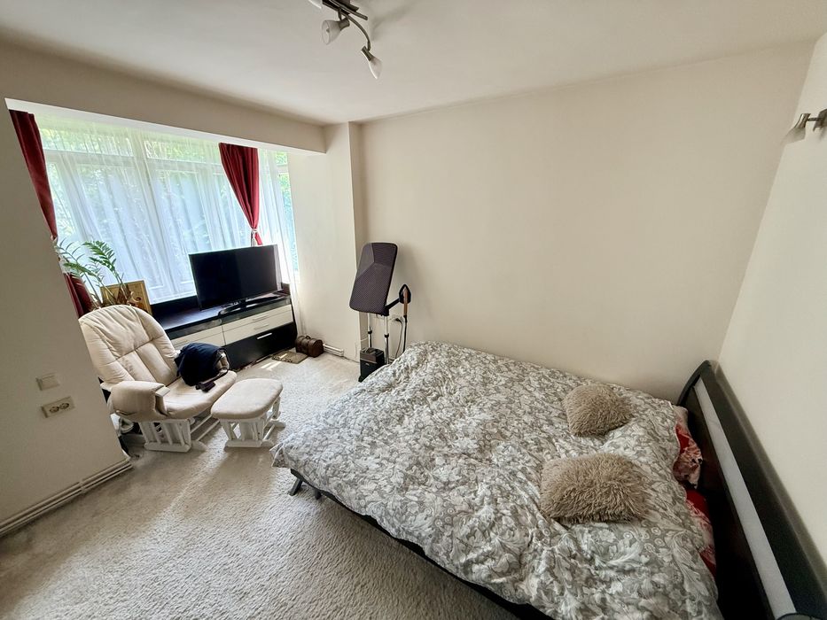 Apartament de vânzare, 3 camere, Cornișa, str. Victor Babeș