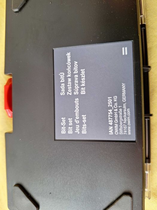 Set de 24 biti inclusiv accesoriu fixare biti in bormasina  Fabricate in Germania