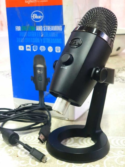 Студийный USB-микрофон Blue Yeti Nano
