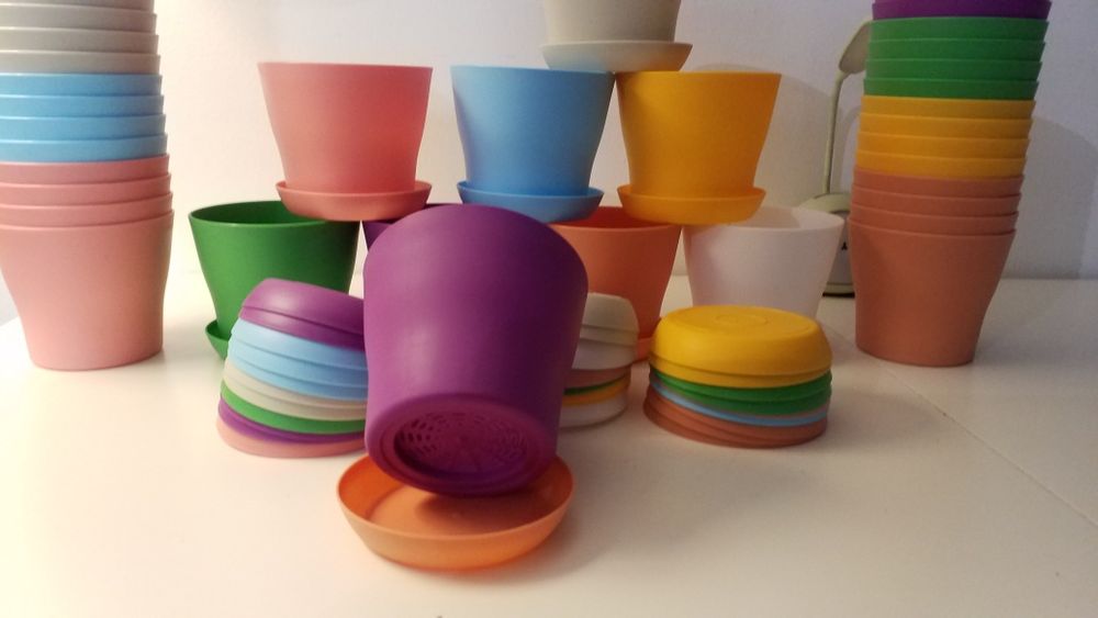 Ghivece/Vase colorate pt flori
