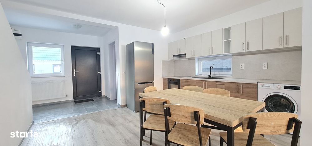 Casa semimobilata semiutilata in Cartier Izvor Tarlungeni Brasov