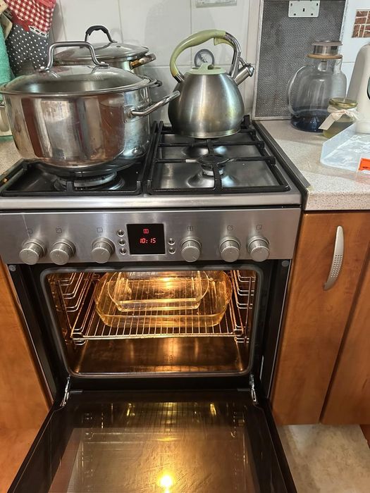 Продам газовую плиту Bosсh