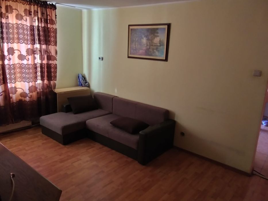 Vand apartament 3 camere