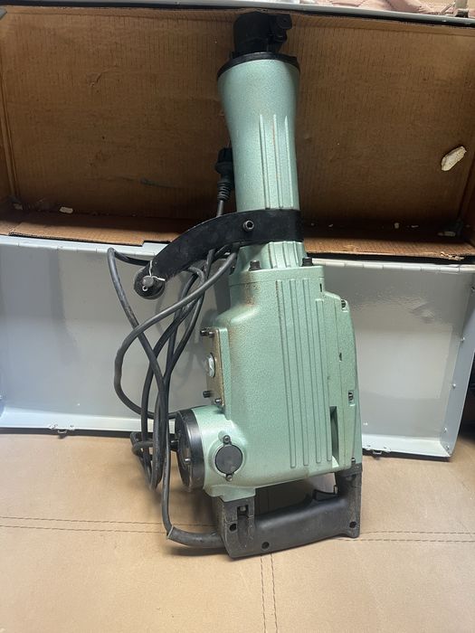 Къртач  HITACH PH65-A