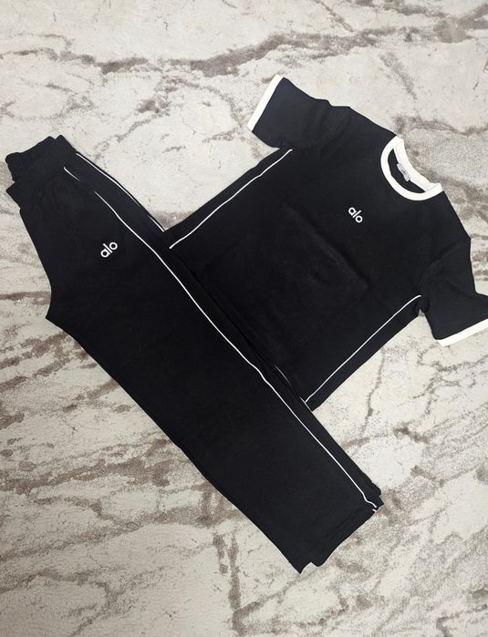 Compleu  damă polo și alo