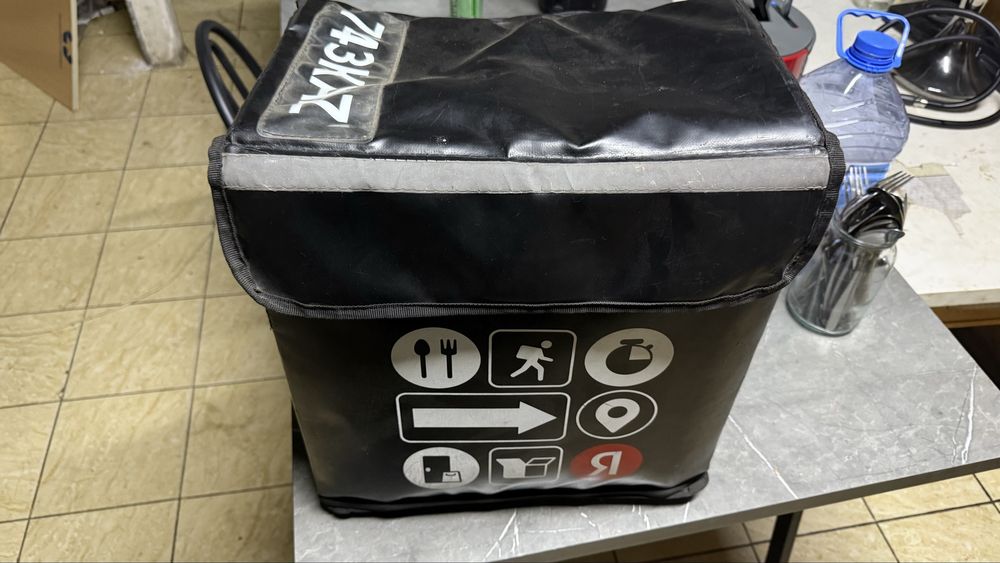 Термосумка черная яндекс