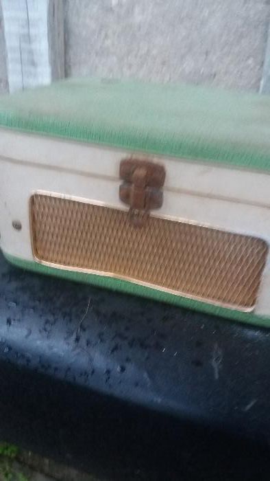 Магнетофон ретро Мамбо