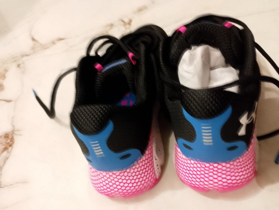 Adidas Under armour 36