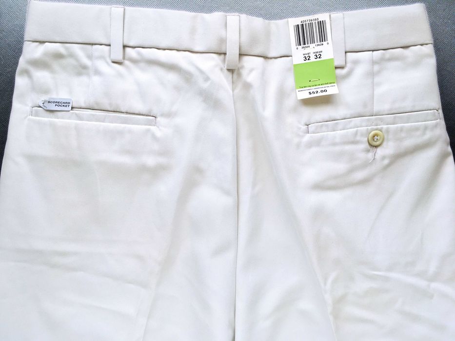 VINTAGE 2005 DOCKERS® Golf by LEVI'S® Pleated Trousers — W32 L32