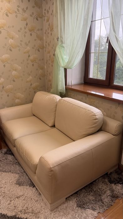 Продам диван небольшой