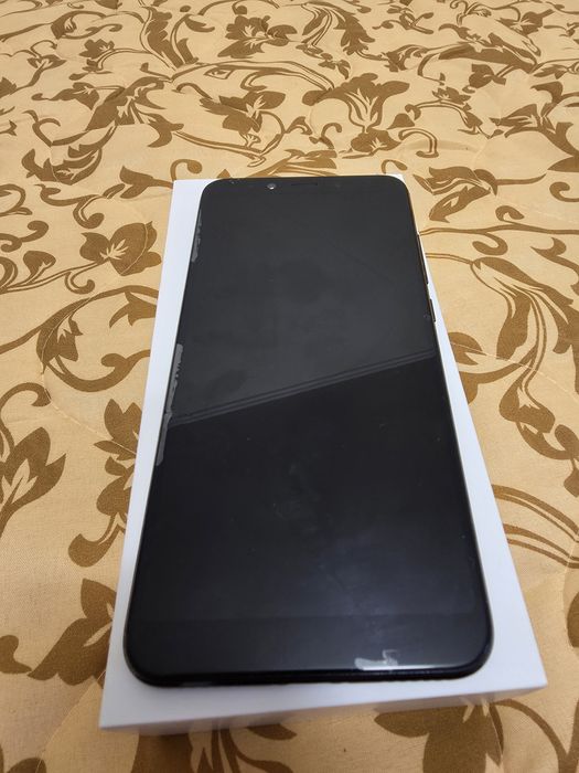 Xiaomi MI A2 Телефон