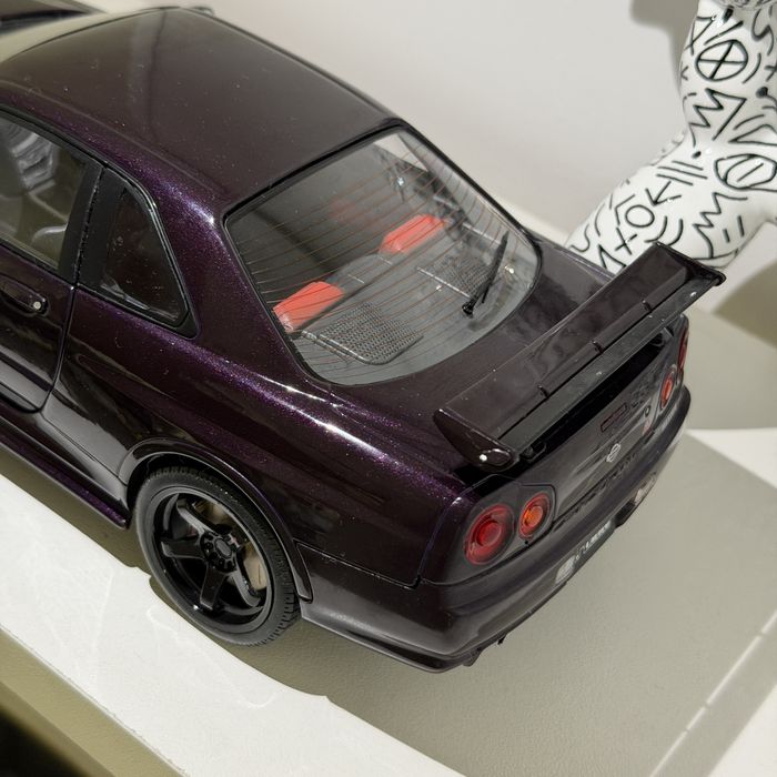 Nissan Skyline R34 Midnight Purple 1:18 мащаб scale model