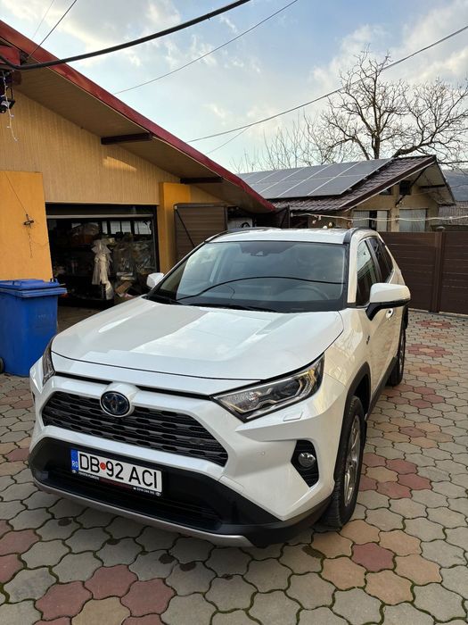 Toyota RAV4 Toyota RAV4, modelul LUXURY 4X4
