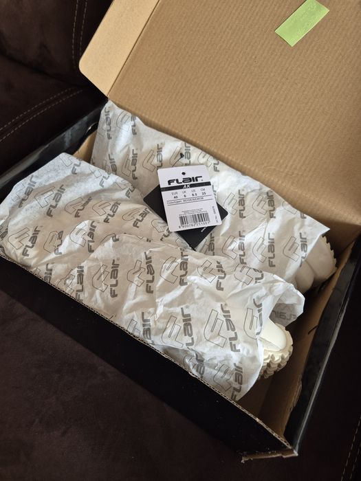 Бежови маратонки Flair AK ss26