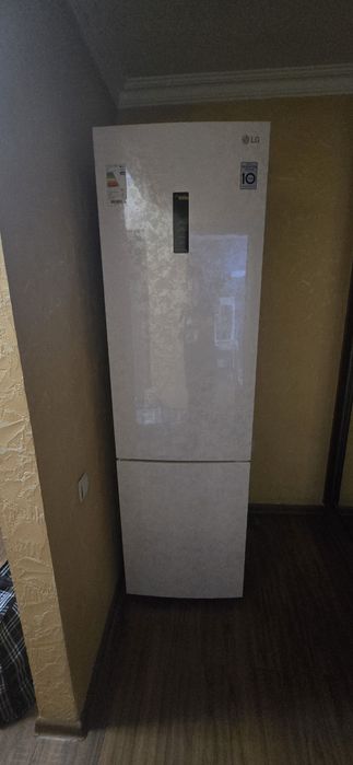 Продаю Холодильник