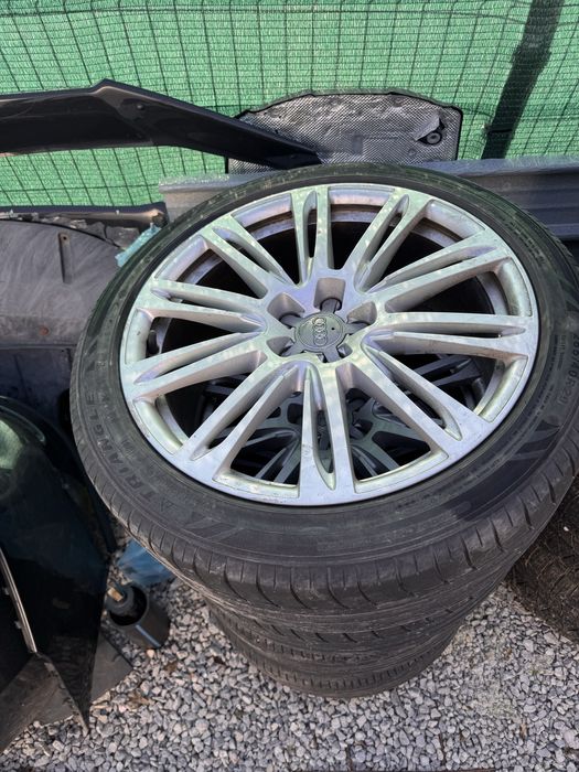 Продавам гуми 265 40 20 с джанти за Ауди А6/А7/А8!!