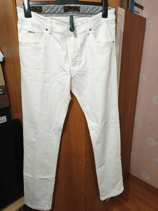 Pantaloni/Blugi Albi Berwich de Calitate Premium - Ideal Smart Casual